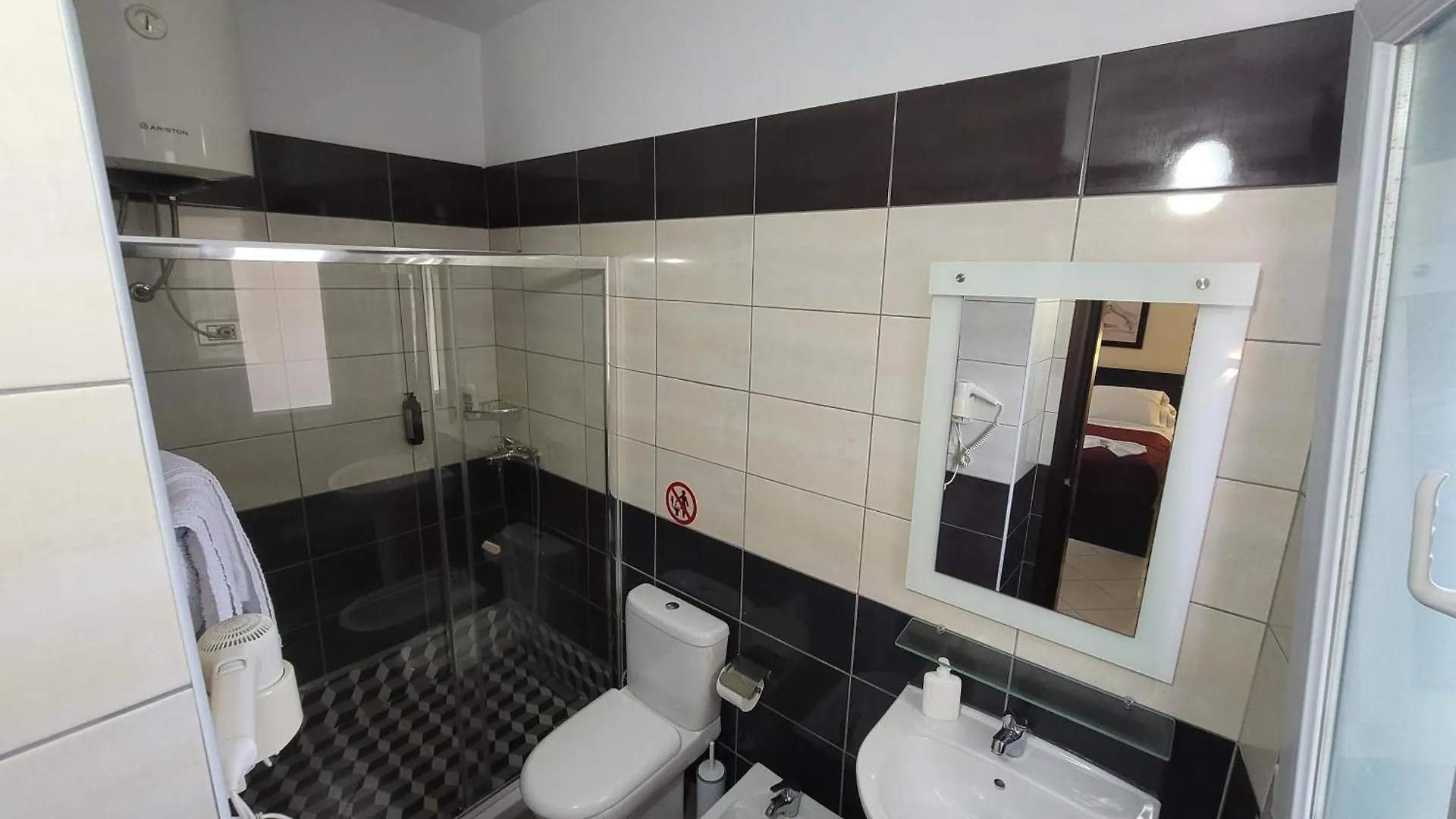 Haris Hotel Vlore