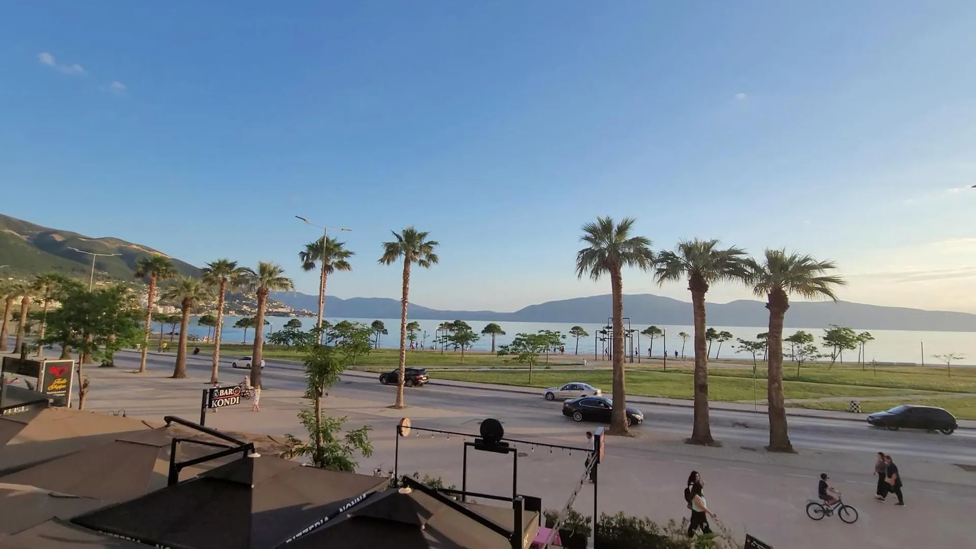 Haris Hotel Vlore 3*,  Albania