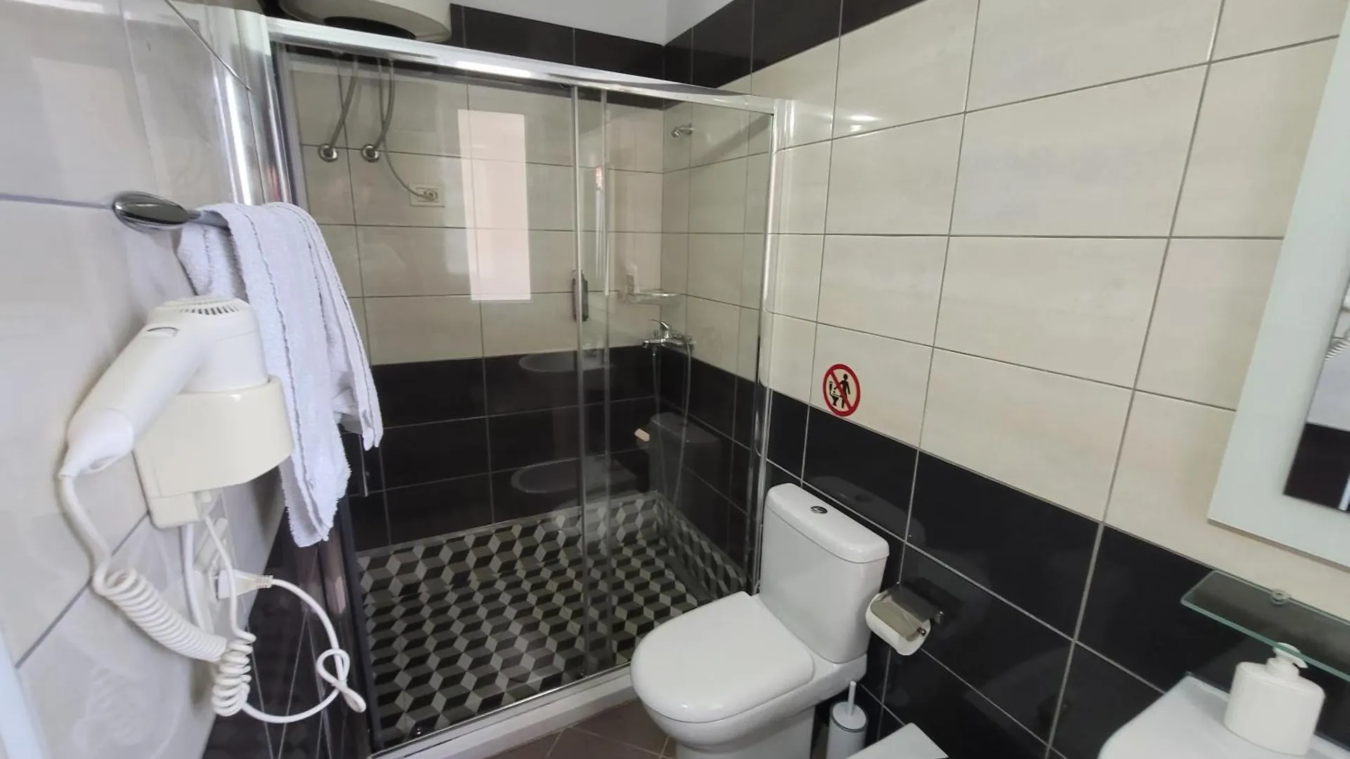 Haris Hotel Vlore