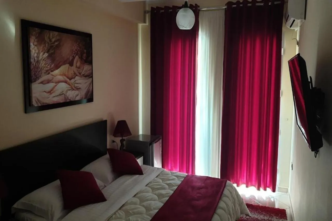 Haris Hotel Vlore 3*,